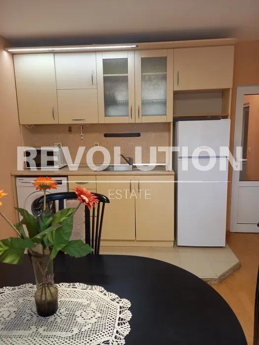 De inchiriat  1 dormitor Varna , Țveten cvartal , 60 mp | 75133892