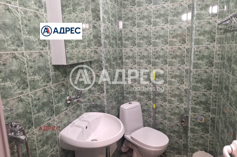 De inchiriat  1 dormitor Varna , Țentâr , 65 mp | 37430174 - imagine [13]