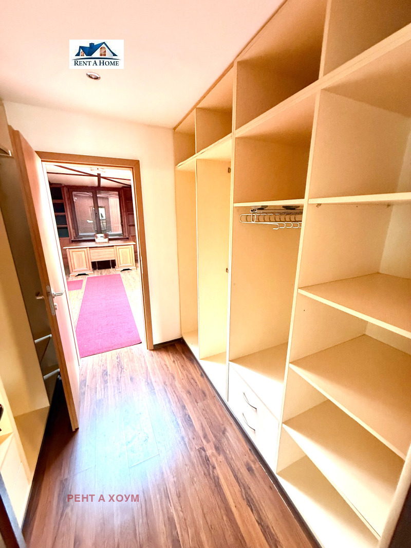 Дава под наем  4-стаен град София , Витоша , 220 кв.м | 16858379 - изображение [12]