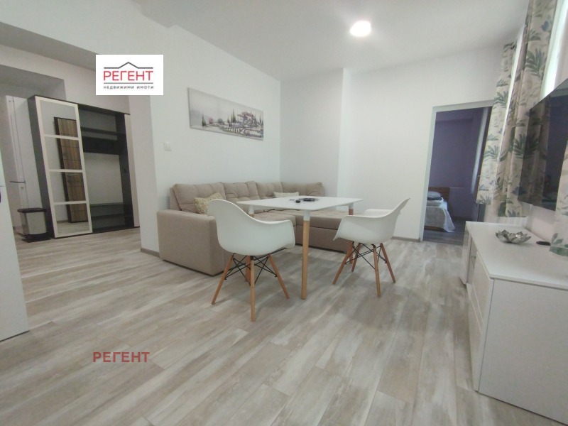 Дава под Наем 3-СТАЕН в град Габрово, Център - 70 кв.м / 511.29 € » 1 000 лв., РЕГЕНТ