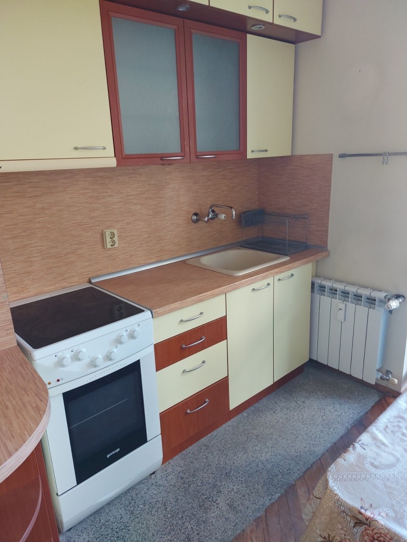 Til leie  1 soverom Ruse , Sjirok tsentar , 70 kvm | 77864448 - bilde [2]