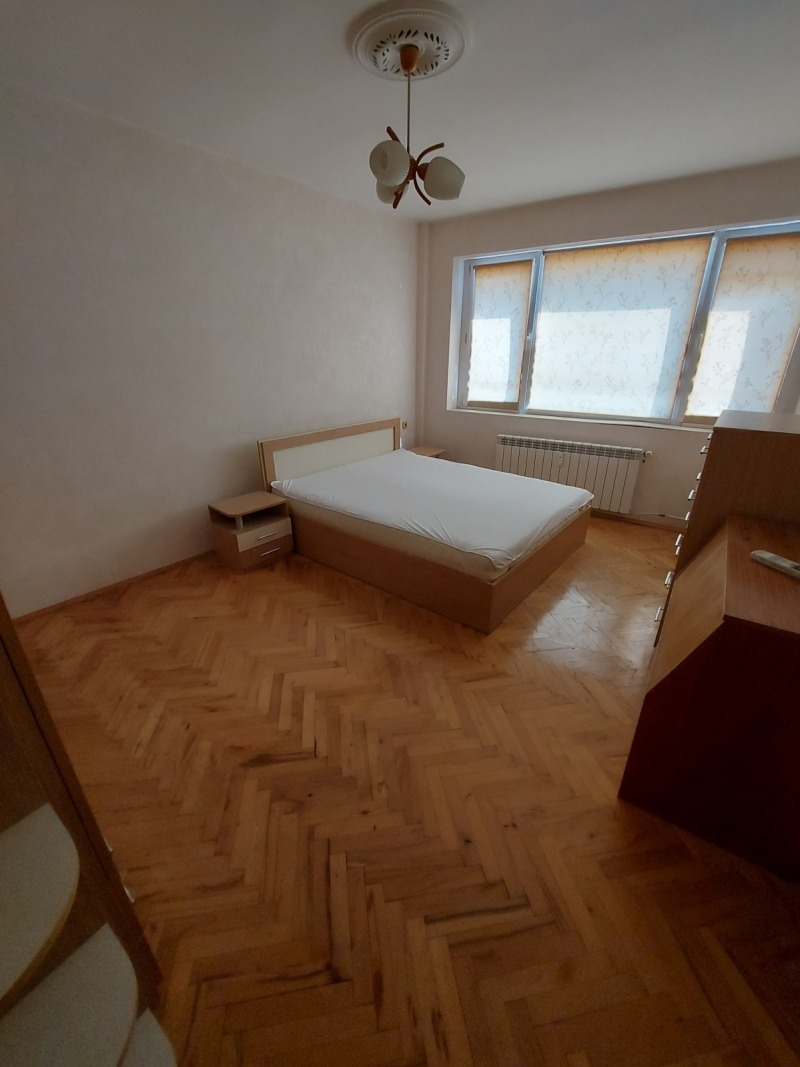 Til leie  1 soverom Ruse , Sjirok tsentar , 70 kvm | 77864448 - bilde [4]