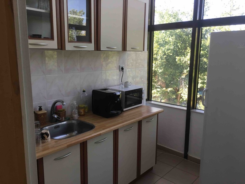 Дава под наем ПРОМ. ПОМЕЩЕНИЕ, гр. Пловдив, Индустриална зона - Тракия, снимка 3 - Производствени сгради - 52842700