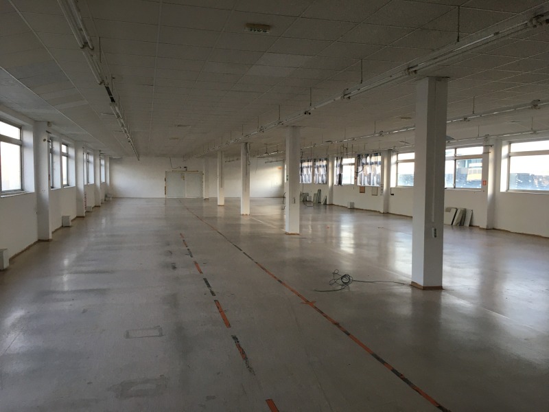 Дава под наем ПРОМ. ПОМЕЩЕНИЕ, гр. Пловдив, Индустриална зона - Тракия, снимка 5 - Производствени сгради - 52842700