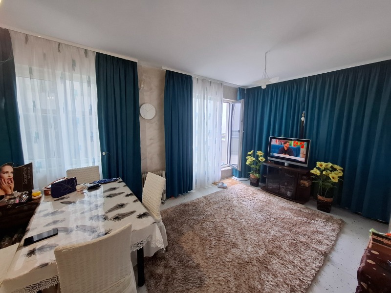 Zu vermieten  1 Schlafzimmer Plowdiw , Juschen , 75 qm | 64579257 - Bild [6]