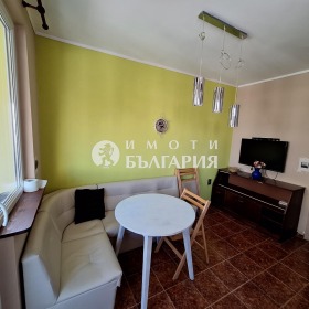 1 quarto Kolhozen pazar, Varna 4