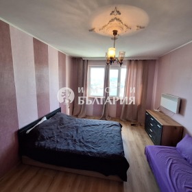 1 Schlafzimmer Kolhozen pazar, Warna 10