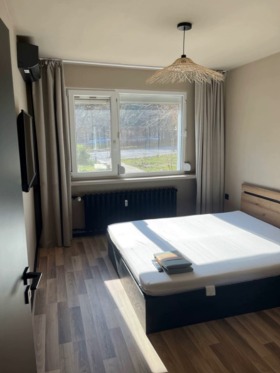 ����� ���� ��� ���� 3-�����,���� �����, ���������>