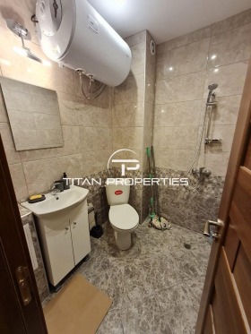 1 спаваћа соба Лјатно кино Тракија, Варна 8