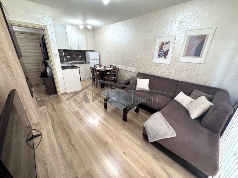 Дава под нем  2-стаен, град Пловдив, Тракия •  410 € • ID 65873004 — holmes.bg - [1] 