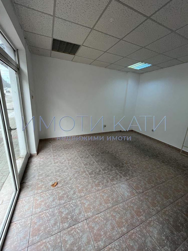 A louer  Boutique Pernik , Tsentar , 40 m² | 42864018 - image [2]