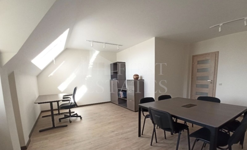 För uthyrning  Hus Sofia , Simeonovo , 270 kvm | 64783538 - bild [10]