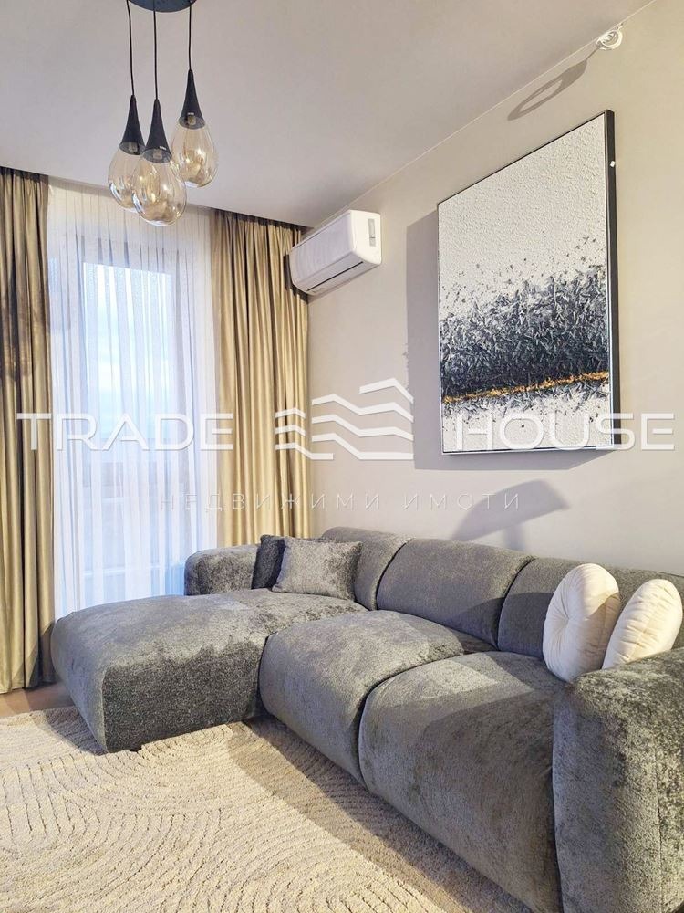 Te huur  1 slaapkamer Plovdiv , Christo Smirnenski , 85 m² | 21842010