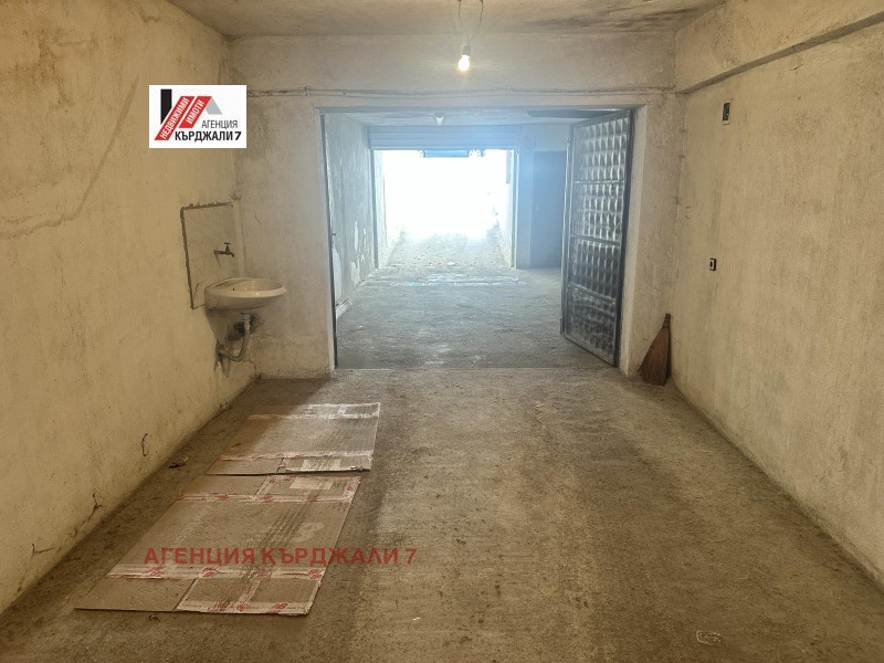 Προς ενοικίαση  Γκαράζ Καρδζαλη , ΤΣενταρ , 22 τ.μ | 54457572 - εικόνα [5]