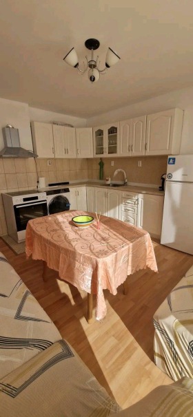 2 Schlafzimmer Kjutschuk Parisch, Plowdiw