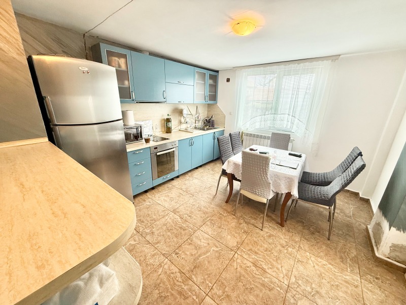 Do wynajęcia  Piętro domu Sofia , Wolujak , 90 mkw | 21204045