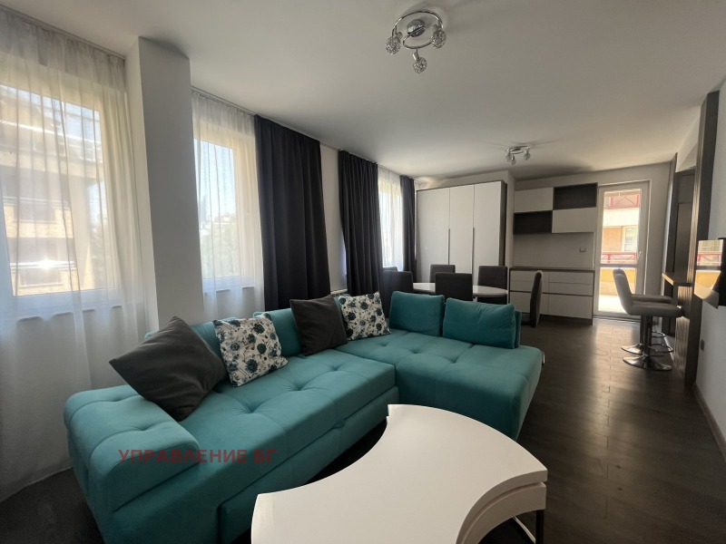 Издаје се  2 спаваће собе Софија , Манастирски ливади , 80 м2 | 48179267