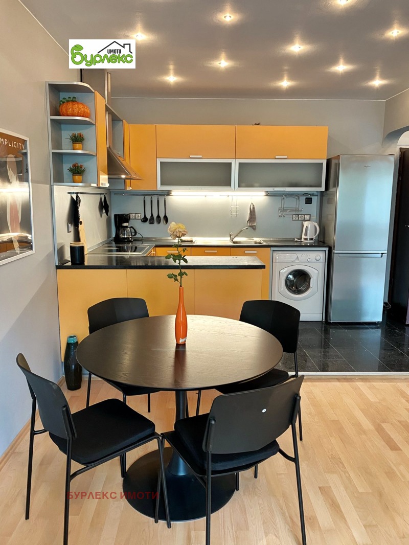 Дава под наем 3-СТАЕН, гр. София, Център, снимка 2 - Апартаменти - 53190752