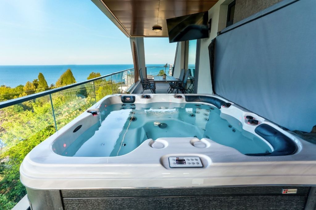 Дава под наем 4-СТАЕН, гр. Варна, Галата, снимка 15 - Апартаменти - 54110820