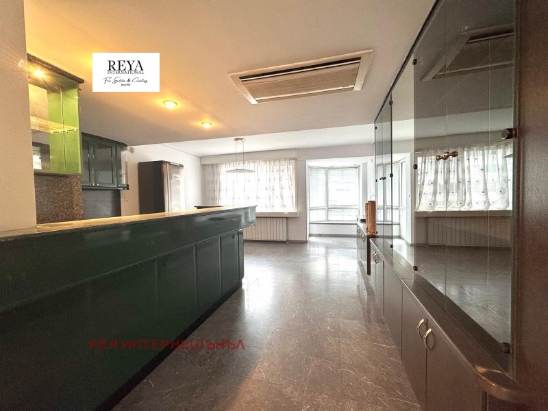 Te huur  2 slaapkamers Sofia , Ivan Vazov , 130 m² | 50552229 - afbeelding [9]