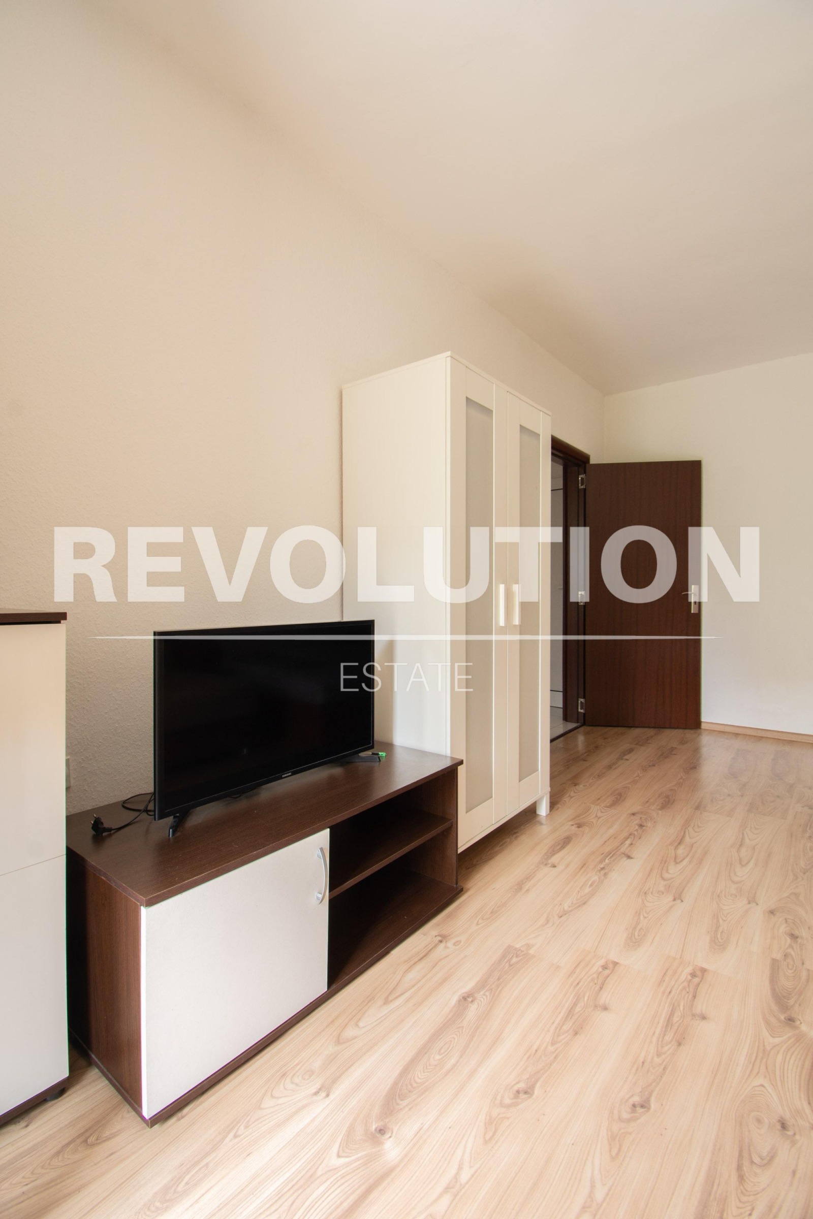 ���� ��� ���� 1-����� | Imot.bg � ����������� 6