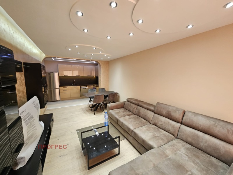 Дава под Наем 2-СТАЕН в град Пловдив, Кършияка - 80 кв.м / 550 € » 1 075.71 лв., ПРОГРЕС