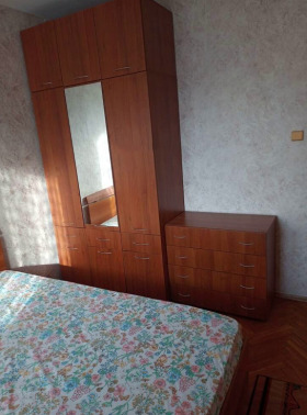 3 Schlafzimmer Mladost 4, Sofia 9