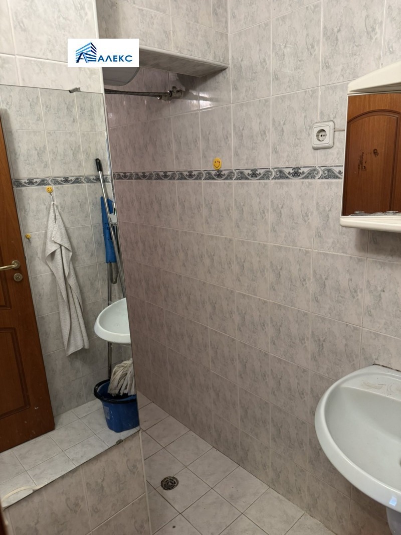 В аренду  2 спальни Пловдив , Център , 78 кв.м | 89231382 - изображение [8]