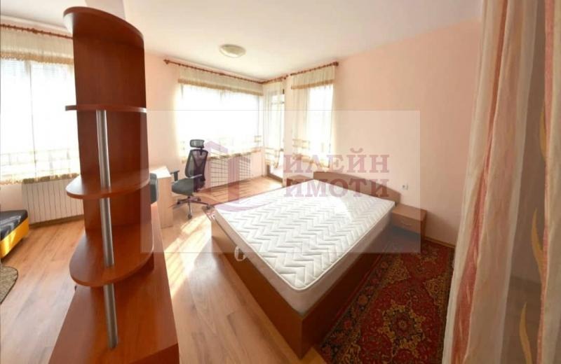 Zu vermieten  1 Schlafzimmer Ruse , Zentar , 60 qm | 68781739 - Bild [7]