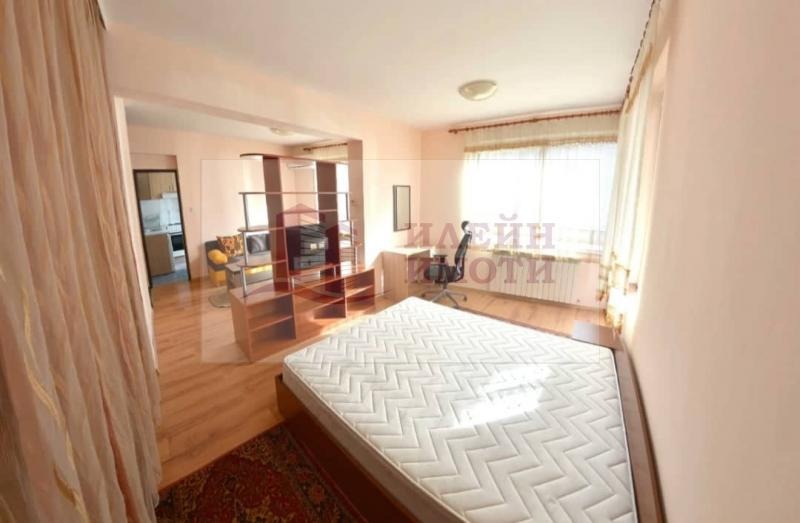 Zu vermieten  1 Schlafzimmer Ruse , Zentar , 60 qm | 68781739 - Bild [6]