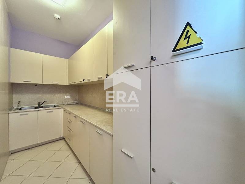 Te huur  Kantoor Sofia , Tsentar , 210 m² | 96554615 - afbeelding [8]