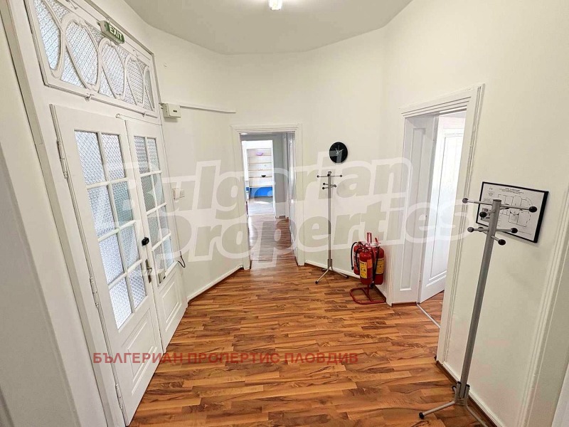 Da affittare  Ufficio Plovdiv , Tsentar , 170 mq | 47028037 - Immagine [10]