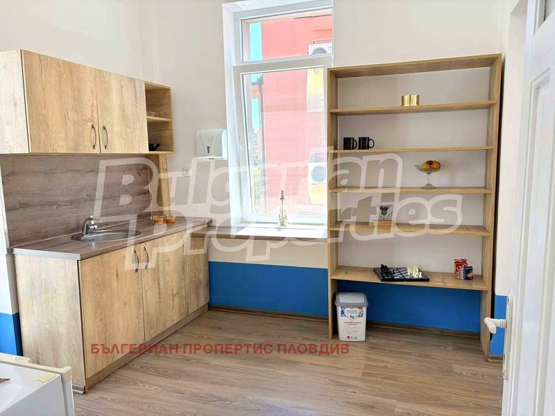 Da affittare  Ufficio Plovdiv , Tsentar , 170 mq | 47028037 - Immagine [4]