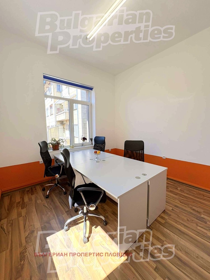 Da affittare  Ufficio Plovdiv , Tsentar , 170 mq | 47028037 - Immagine [16]
