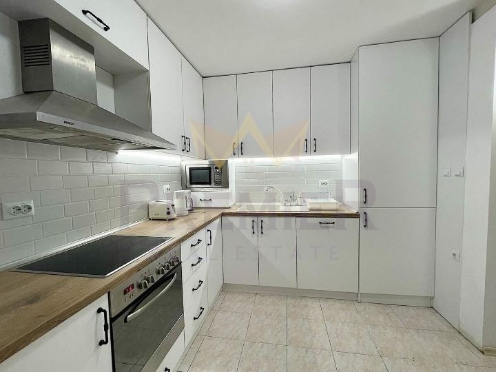 Дава под наем МНОГОСТАЕН, гр. Варна, Център, снимка 4 - Апартаменти - 53028943