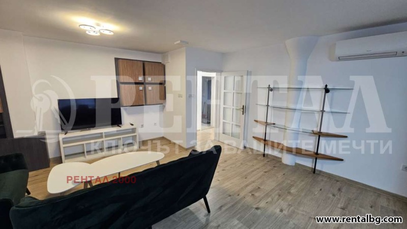 Дава под наем МНОГОСТАЕН, гр. Пловдив, Център, снимка 13 - Апартаменти - 52891559