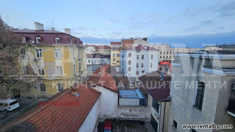 Дава под наем МНОГОСТАЕН, гр. Пловдив, Център, снимка 17 - Апартаменти - 52891559