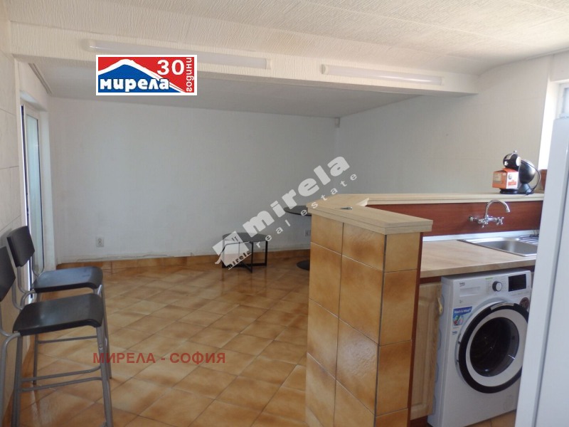A louer  2 chambres Sofia , Doktorski pametnik , 90 m² | 19929477