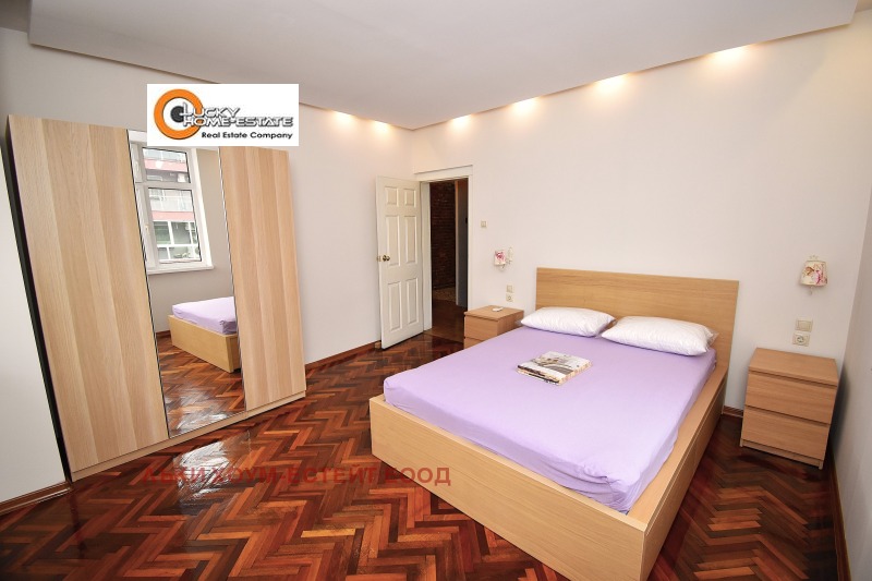 Издаје се  2 спаваће собе Софија , Центар , 80 м2 | 46074320 - слика [3]