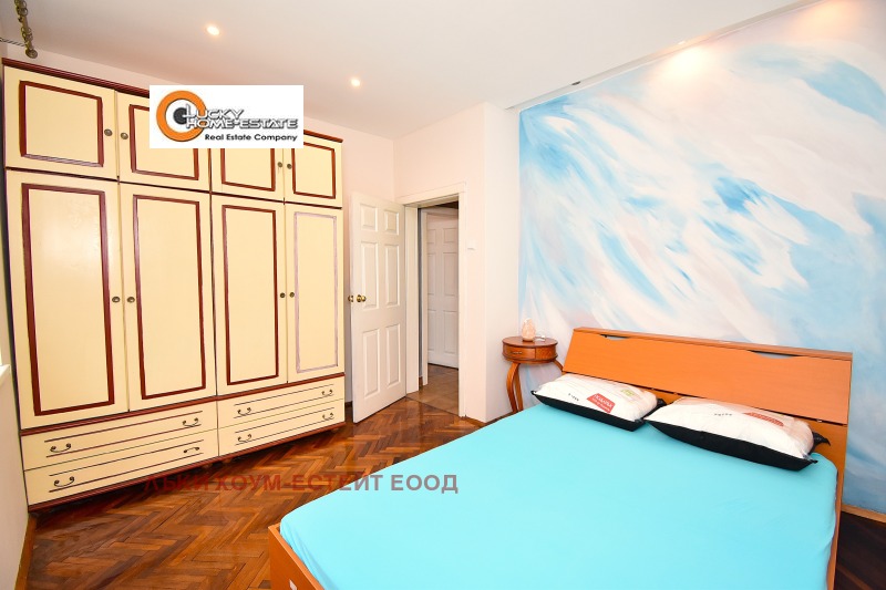 Издаје се  2 спаваће собе Софија , Центар , 80 м2 | 46074320 - слика [4]