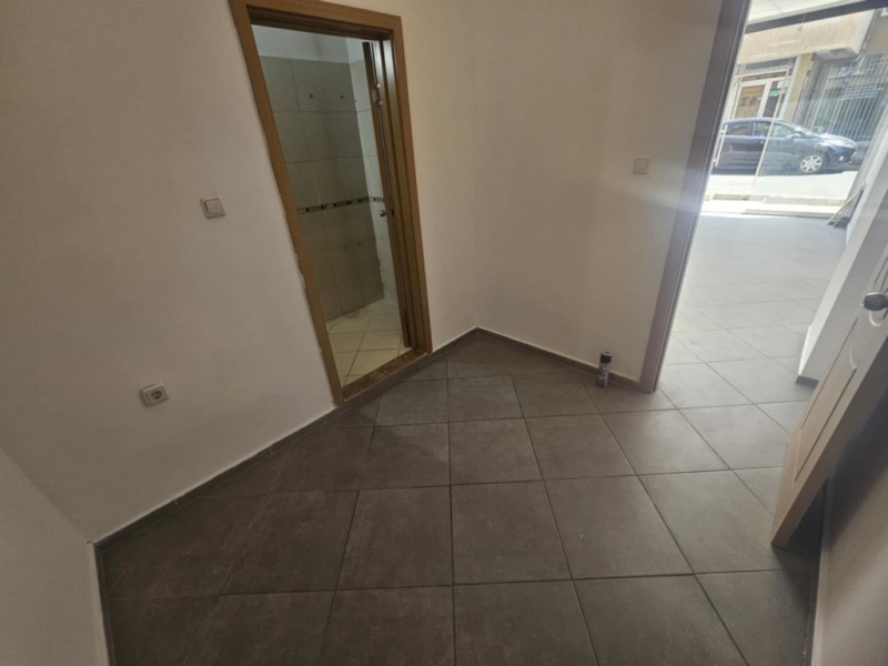 Te huur  Winkel Kardzjali , Tsentar , 40 m² | 49650156 - afbeelding [3]