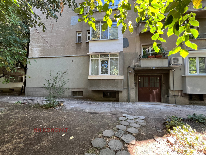 Издаје се  1 спаваћа соба Софија , Центар , 55 м2 | 37917637 - слика [12]
