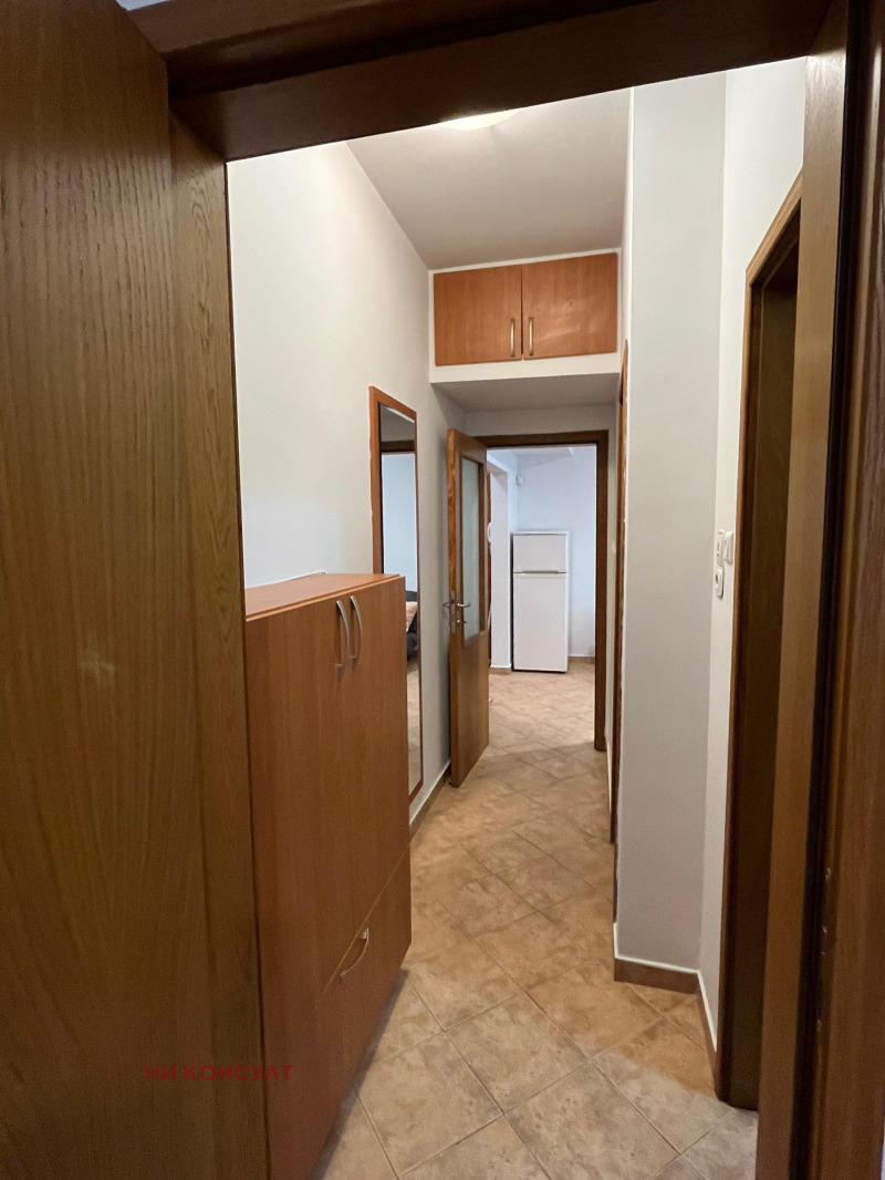 Издаје се  1 спаваћа соба Софија , Центар , 55 м2 | 37917637 - слика [5]