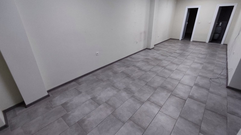 Дава под наем МАГАЗИН, гр. Варна, Автогара, снимка 9 - Магазини - 52783746