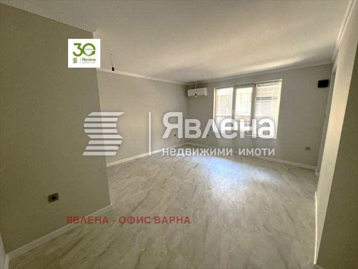 En renta  Oficina Varna , Koljozen pazar , 90 metros cuadrados | 47665255 - imagen [2]
