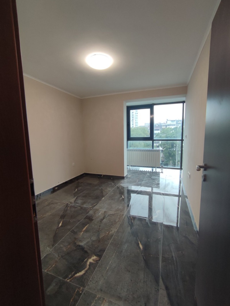 K pronájmu  Kancelář Sofia , Chipodruma , 112 m2 | 16383232 - obraz [2]