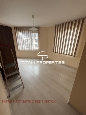 ���� ��� ���� 3-����� | Imot.bg � ����� ������ 8