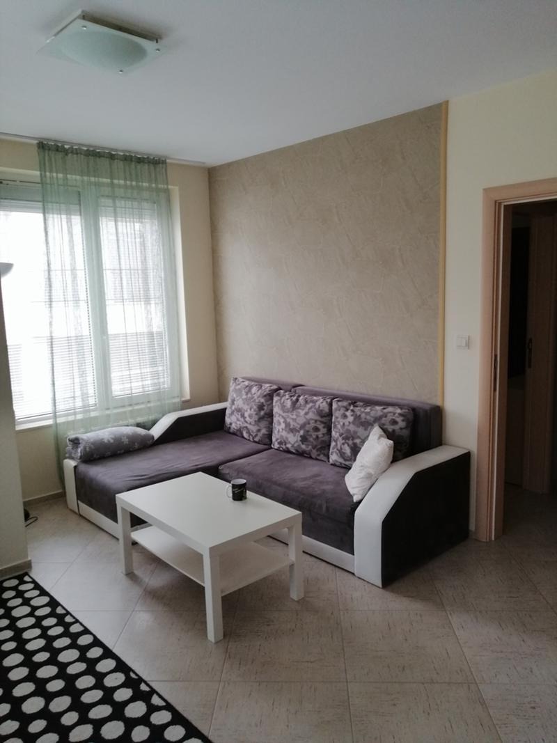 Дава под нем  2-стаен, град София, Студентски град •  649 EUR • ID 41788879 — holmes.bg - [1] 