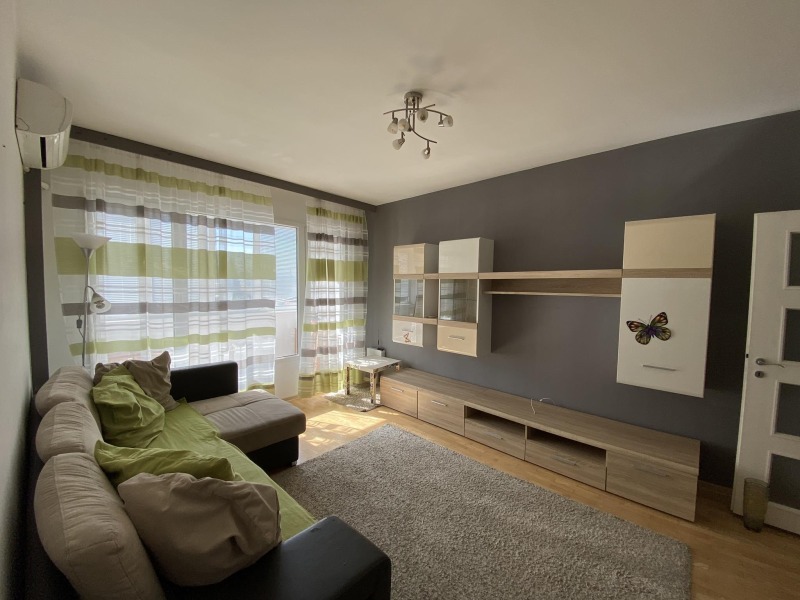 Дава под нем  3-стаен, град София, Надежда 1 •  650 EUR • ID 70419181 — holmes.bg - [1] 