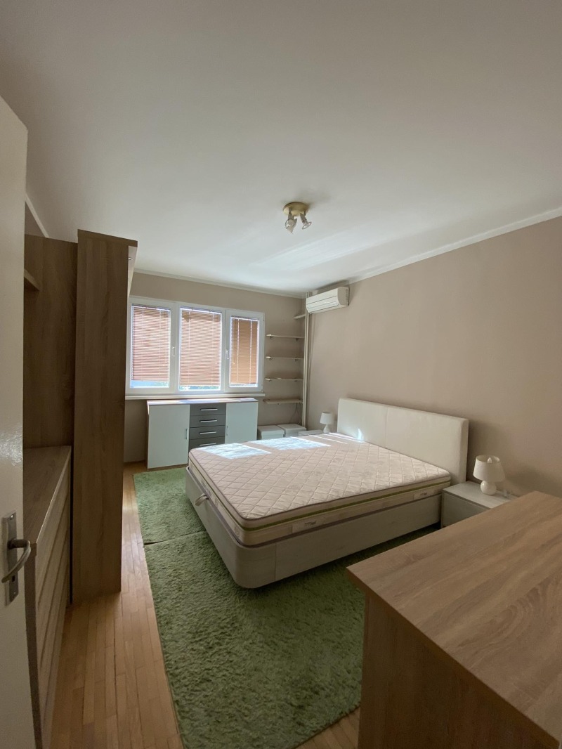 Издаје се  2 спаваће собе Софија , Надежда 1 , 84 м2 | 77396531 - слика [8]